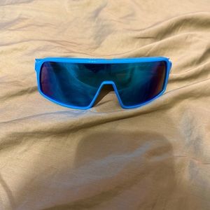 Oakley sutro blue brand new